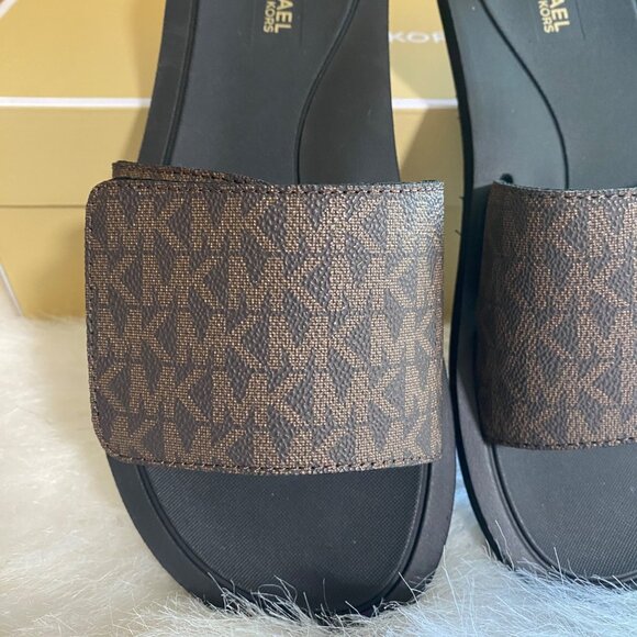 MICHAEL KORS Women's Size 8 Brown MK Signature Logo Print Wade Slide Sandals - Picture 5 of 9